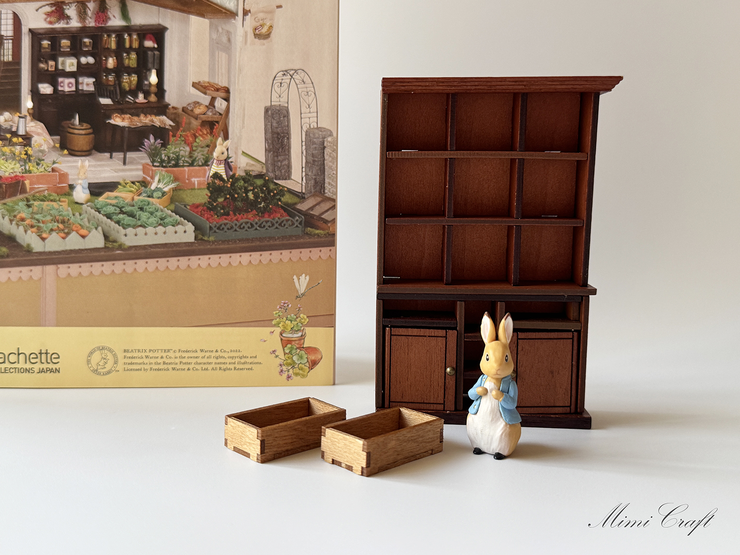 【2号制作レビュー】ピーターラビットの世界イングリッシュガーデン＆ハウス【ピーターのフィギュア・キャビネットと木箱】