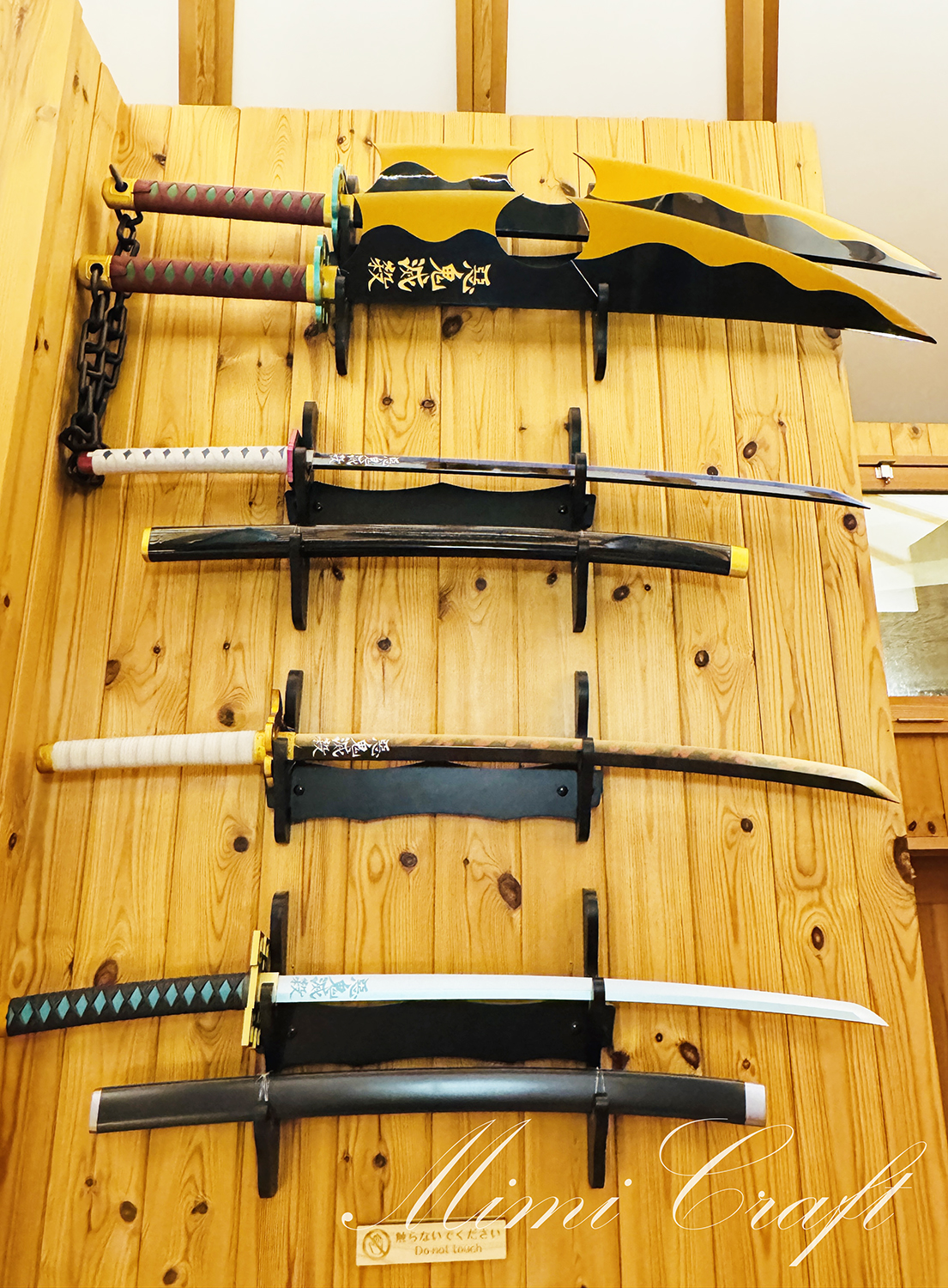 柱のコクーンにある柱たちの刀