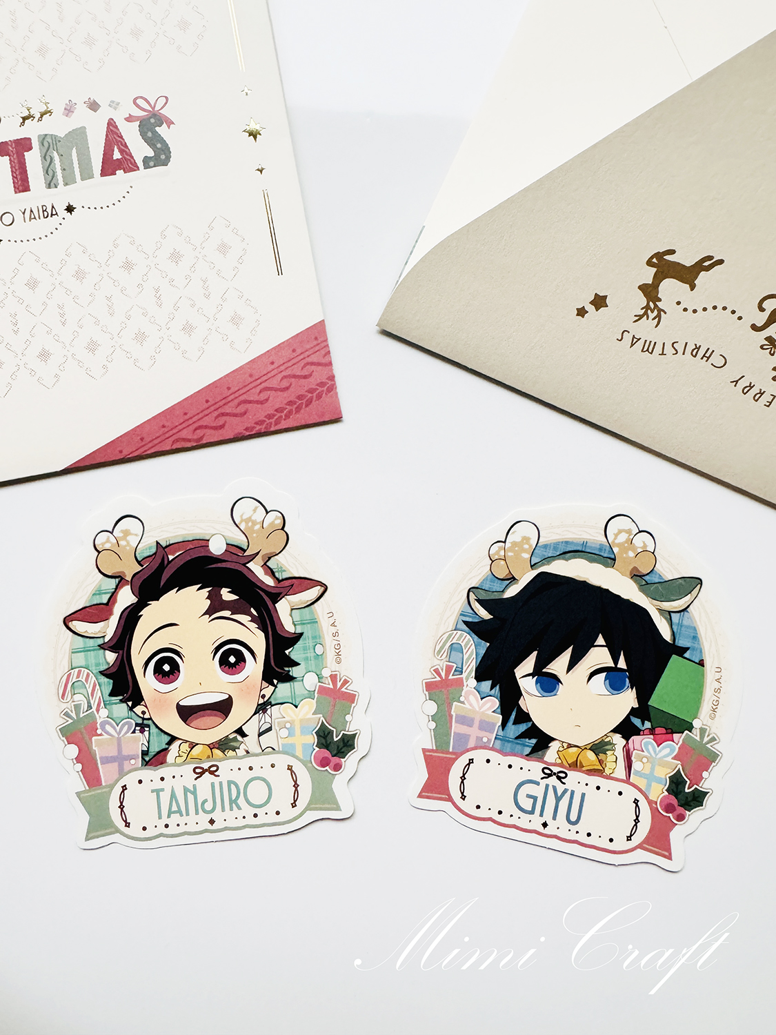 ufotableの鬼滅の刃クリスマス2025レポ【グッズやカフェメニュー＆ノベルティまとめ】プレゼントBOX風ステッカーセット