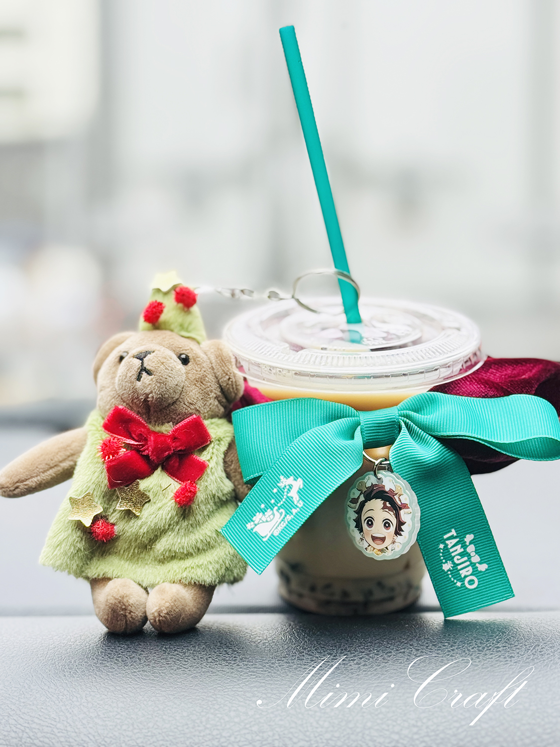 鬼滅の刃ufotableのクリスマス2025レポ【グッズやカフェメニュー＆ノベルティまとめ】リボン付きシュシュ