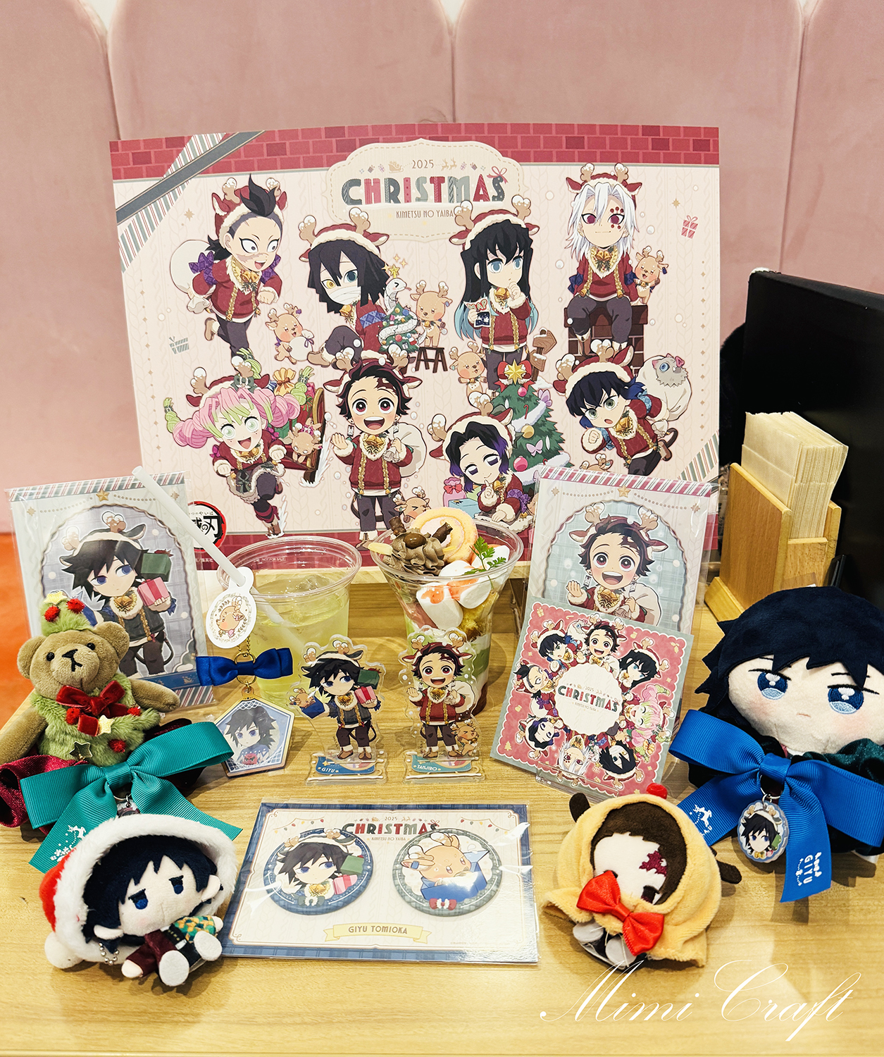 ufotableのクリスマス2025レポ【グッズやカフェメニュー＆ノベルティまとめ】ランダムアクスタ