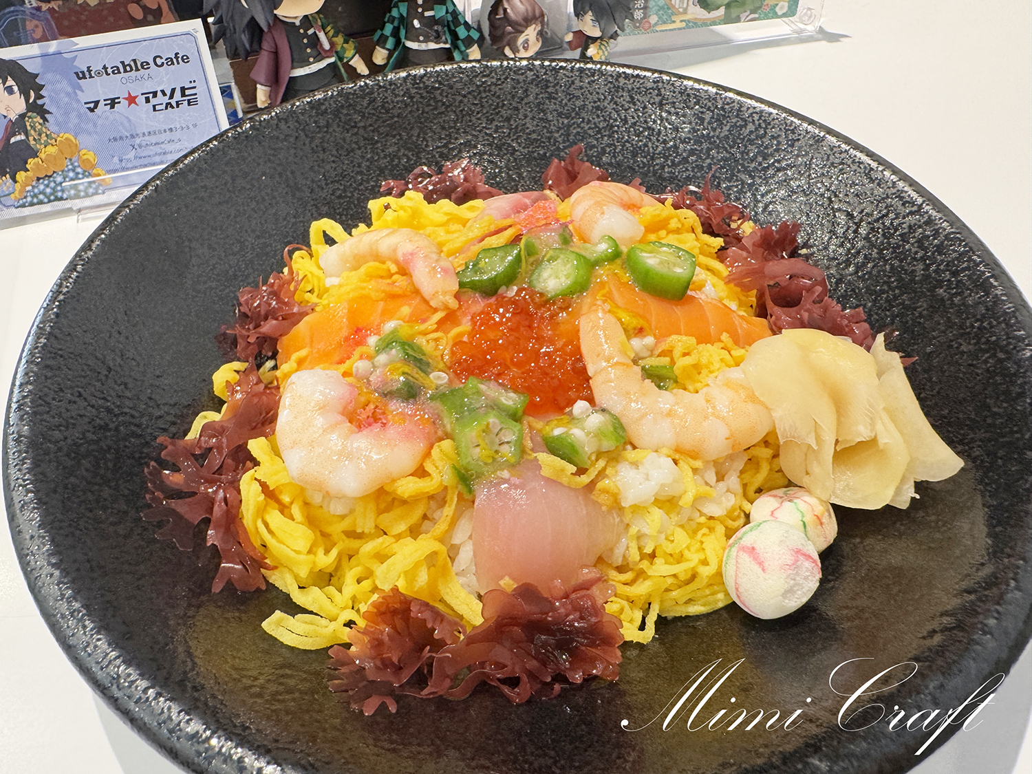 劇場版無限城編第一章とのコラボ「第4期　狛治と恋雪-第一章の結末-」のメニューちらし寿司「私と夫婦になってくれますか」花火ちらし寿司（税込み1980円）